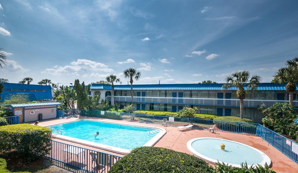 Quality Inn Tampa Lake Magdalene Zewnętrze zdjęcie