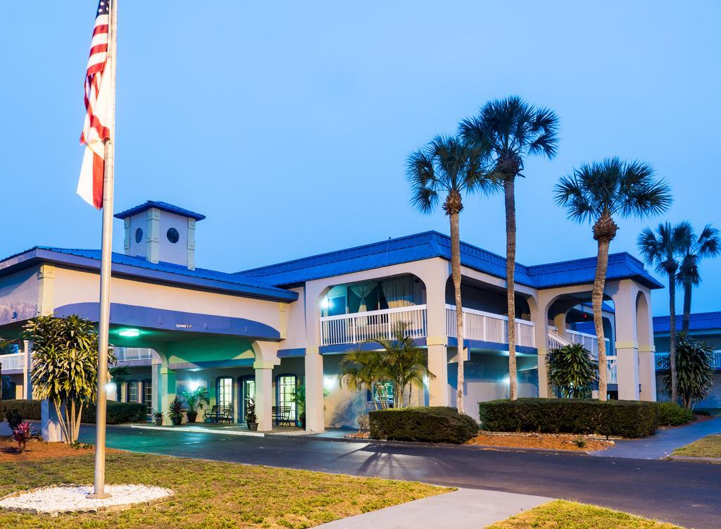 Quality Inn Tampa Lake Magdalene Zewnętrze zdjęcie